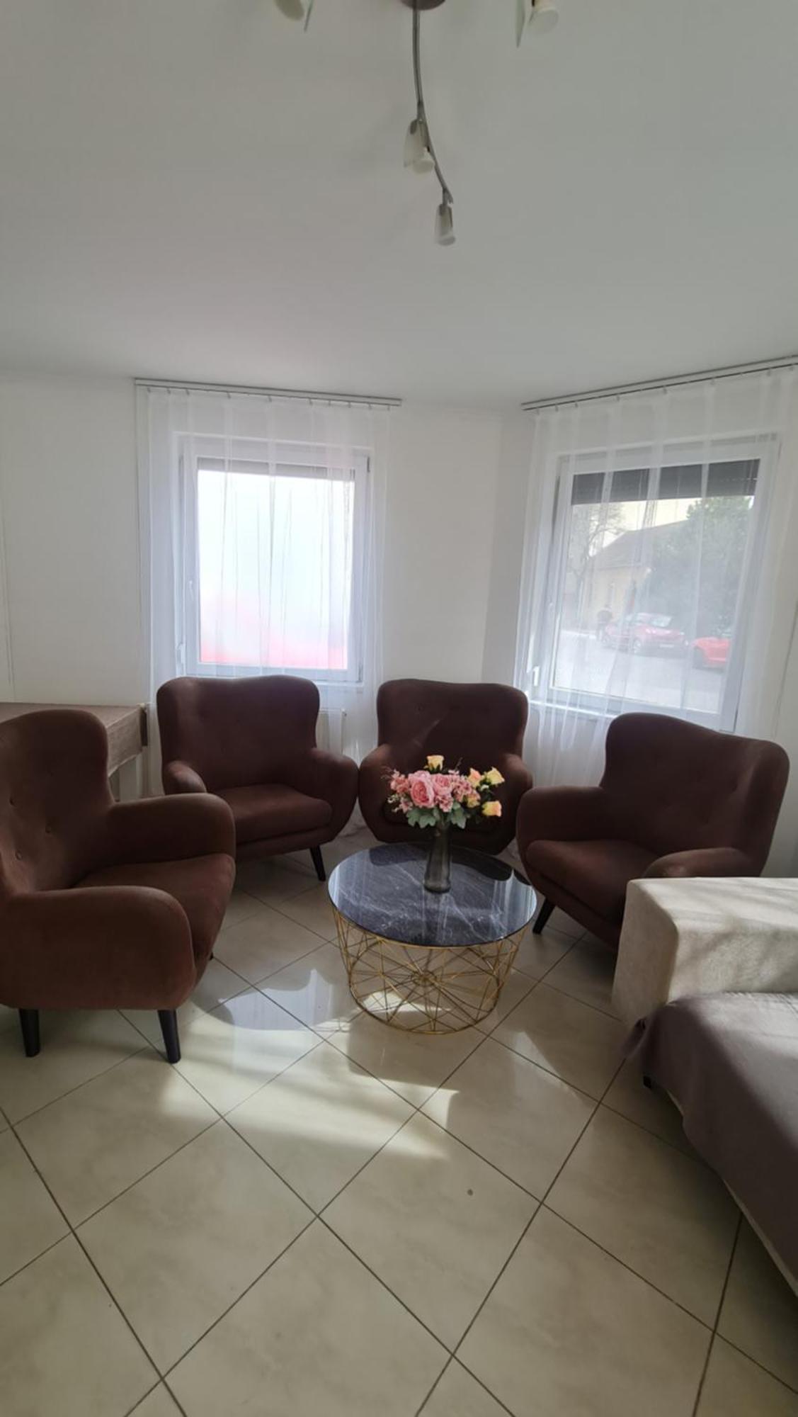 Tulipan Apartman Segedyn Zewnętrze zdjęcie